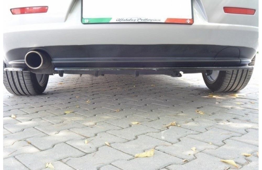 Rear Splitter ALFA ROMEO 159 (with vertical bars)