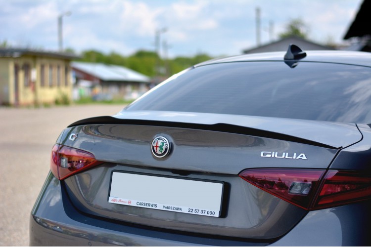Αεροτομή Καπό Alfa Romeo Giulia