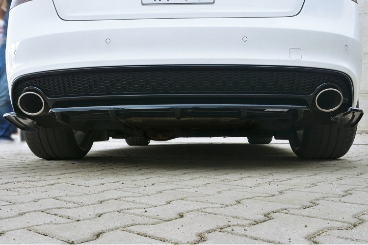 Πίσω Splitter Audi A5 S-Line 8T Facelift (με κάθετη ράβδο)