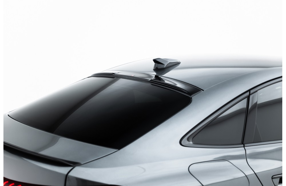 The extension of the rear window Audi A5 S-Line / S5 Sedan B10