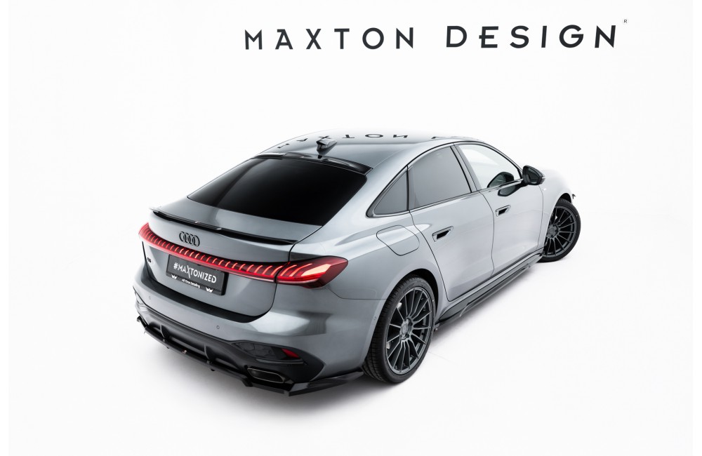 The extension of the rear window Audi A5 S-Line / S5 Sedan B10