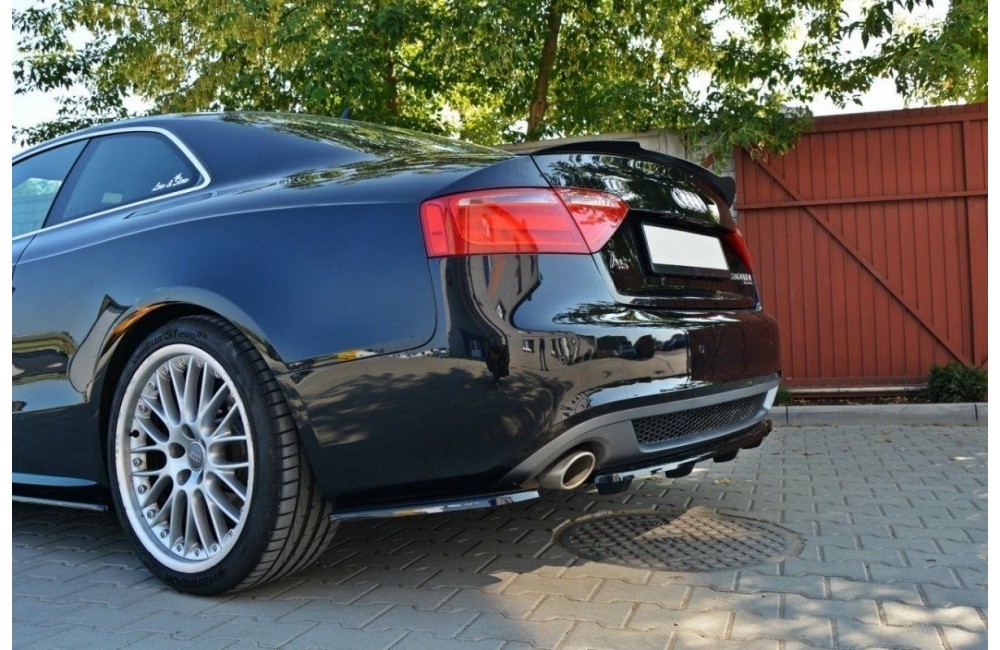 Rear Splitter AUDI A5 S-LINE (with a vertical bar)