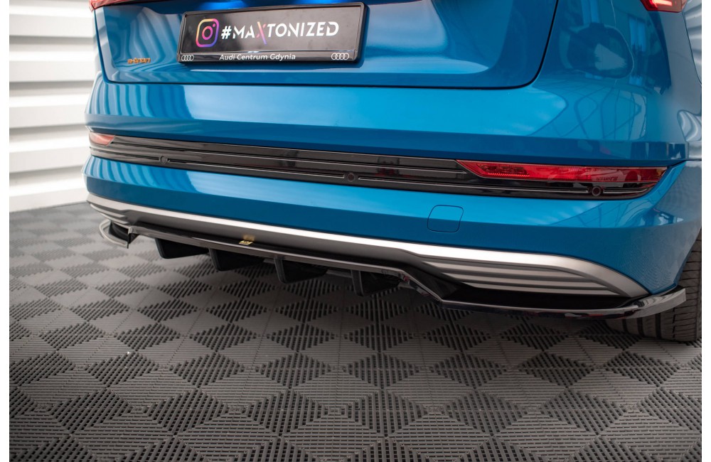Rear Splitter (with vertical bars) Audi e-tron