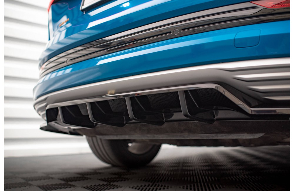 Rear Splitter (with vertical bars) Audi e-tron