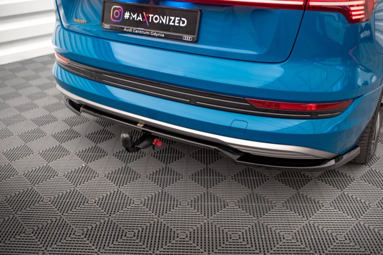 Οπίσθιο splitter (με κατακόρυφες ράβδους) Audi e-tron