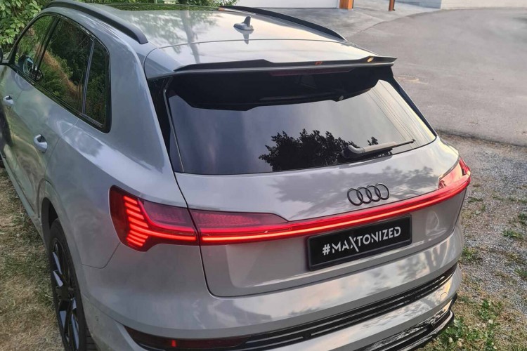 Πίσω splitter (με κατακόρυφες ράβδους) Audi e-Tron S-Line