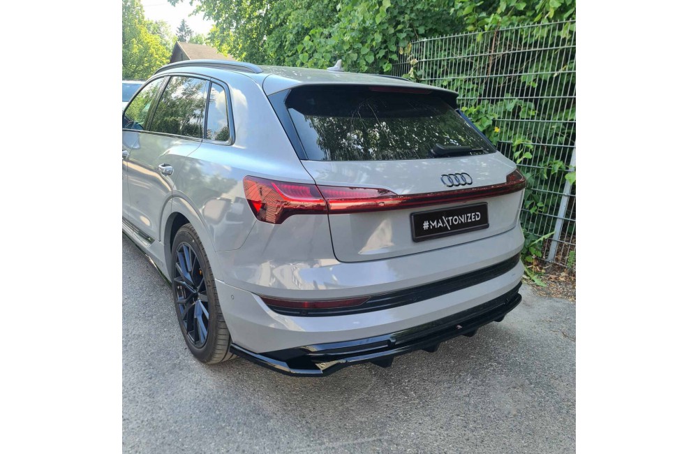 Rear Splitter (with vertical bars) Audi e-Tron S-Line