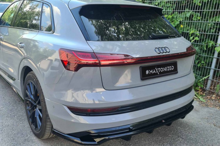 Πίσω splitter (με κατακόρυφες ράβδους) Audi e-Tron S-Line