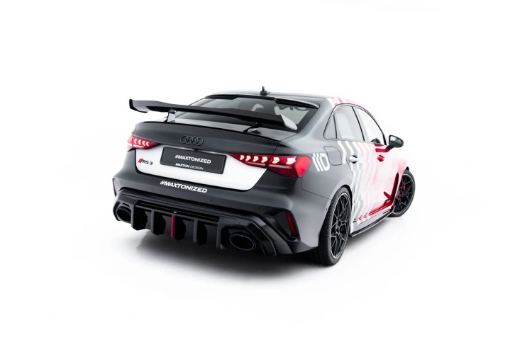 Πίσω Valance Audi RS3 Sedan 8Y Facelift (Έκδοση με τον αρχικό ανακλαστήρα)