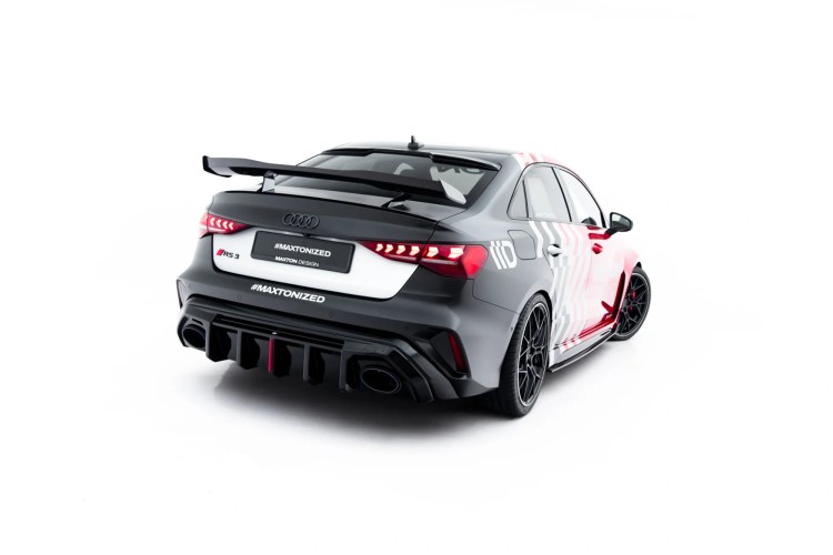 Πίσω Valance Audi RS3 Sedan 8Y Facelift (Έκδοση με τον αρχικό ανακλαστήρα)