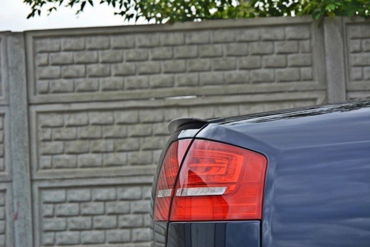Αεροτομή Καπό Audi A8 D3