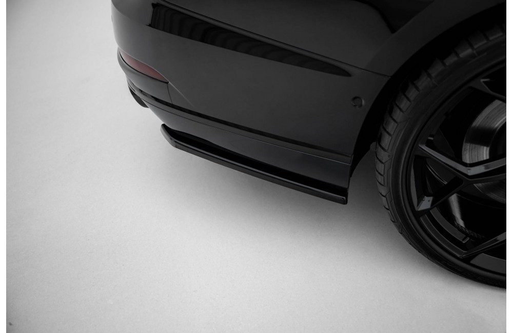 Rear Side Splitters Audi S8 D5