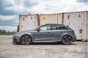 Street Pro Side Skirts Diffusers + Flaps Audi RS3 8V Sportback - Black + Gloss Flaps Street Pro Side Skirts Diffusers + Flaps Audi RS3 8V Sportback - Black + Gloss Flaps