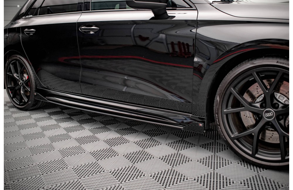 Street Pro Side Skirts Diffusers + Flaps Audi RS3 Sportback 8Y - Black + Gloss Flaps