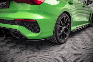 Street Pro Rear Side Splitters + Flaps Audi RS3 Sedan 8Y - Black + Gloss Flaps