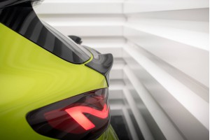 The extension of the rear window BMW 1 M-Pack / M135i / 128ti F40