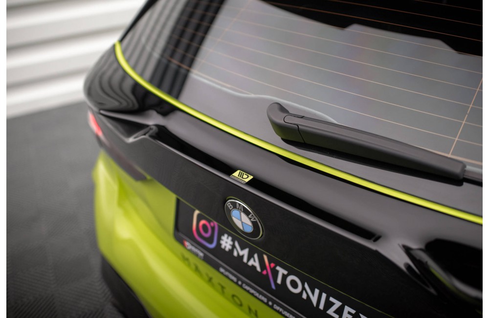 The extension of the rear window BMW 1 M-Pack / M135i / 128ti F40