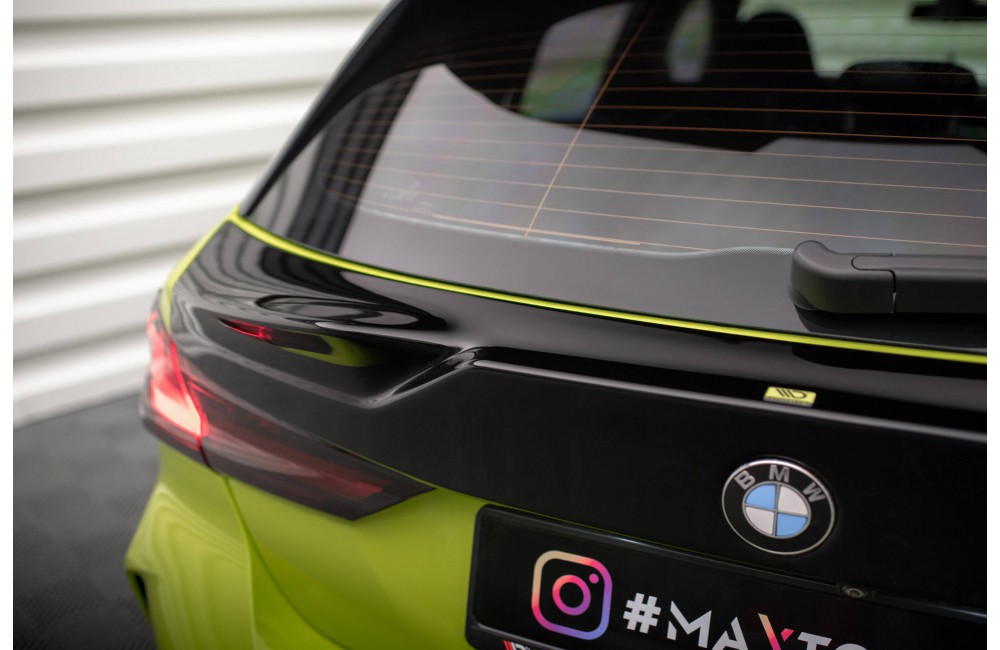 The extension of the rear window BMW 1 M-Pack / M135i / 128ti F40
