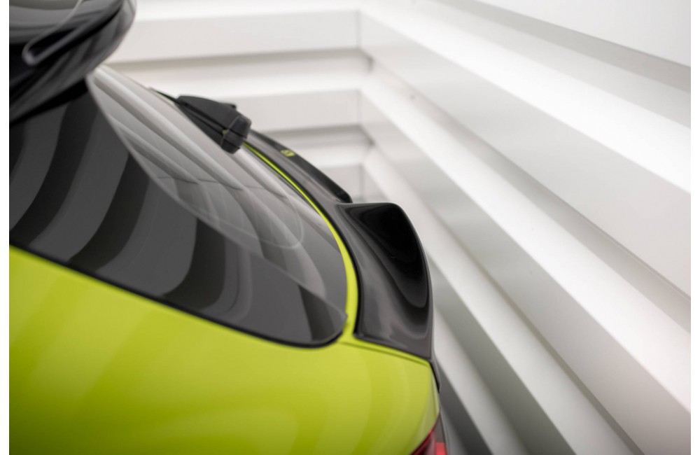 The extension of the rear window BMW 1 M-Pack / M135i / 128ti F40