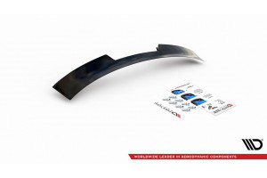 The extension of the rear window BMW M2 F87