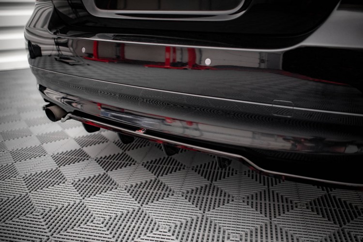 Πίσω Splitter (με κάθετες ράβδους) BMW 3 Sedan E90