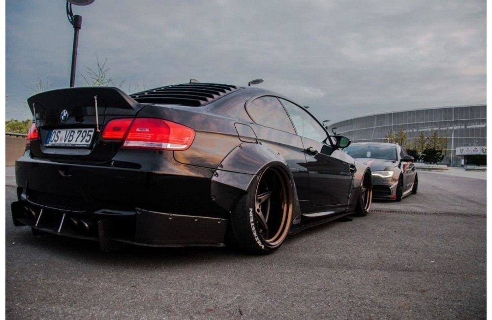 DUCKTAIL SPOILER BMW M3 E92 DUCKTAIL SPOILER BMW M3 E92