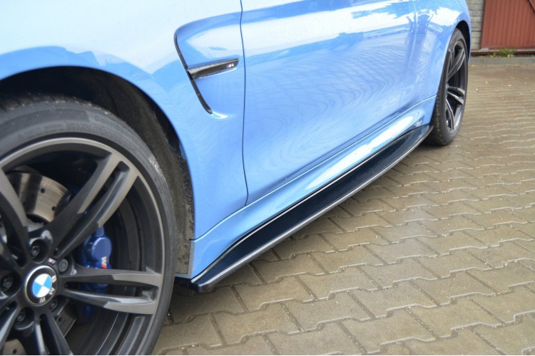 Side skirts Diffusers V.1 BMW M4 F82