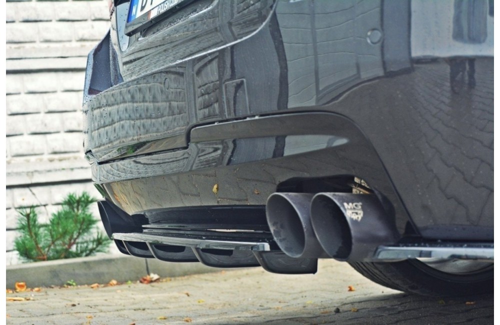 Rear Splitter for BMW 5 F11 M-PACK (fits two double exhaust ends)