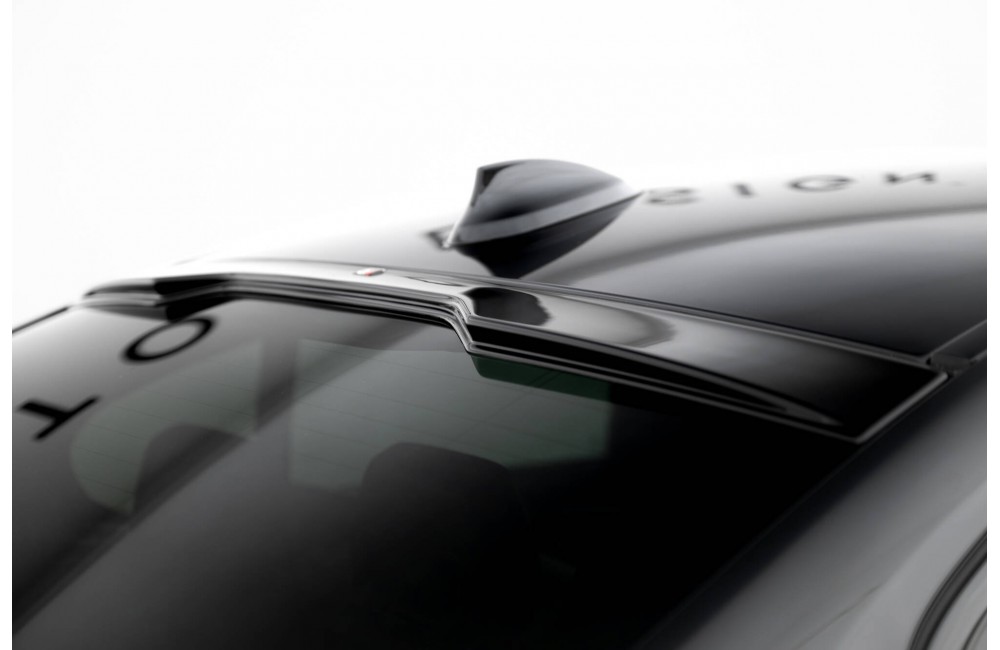 The extension of the rear window BMW M550i / 5 M-Pack Sedan G30 The extension of the rear window BMW M550i / 5 M-Pack Sedan G30