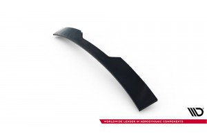 The extension of the rear window BMW M550i / 5 M-Pack Sedan G30 The extension of the rear window BMW M550i / 5 M-Pack Sedan G30
