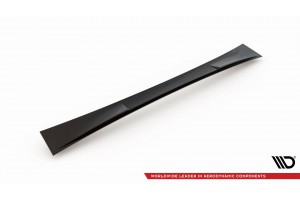 The extension of the rear window BMW 5 / i5 M-Pack Sedan G60 The extension of the rear window BMW 5 / i5 M-Pack Sedan G60