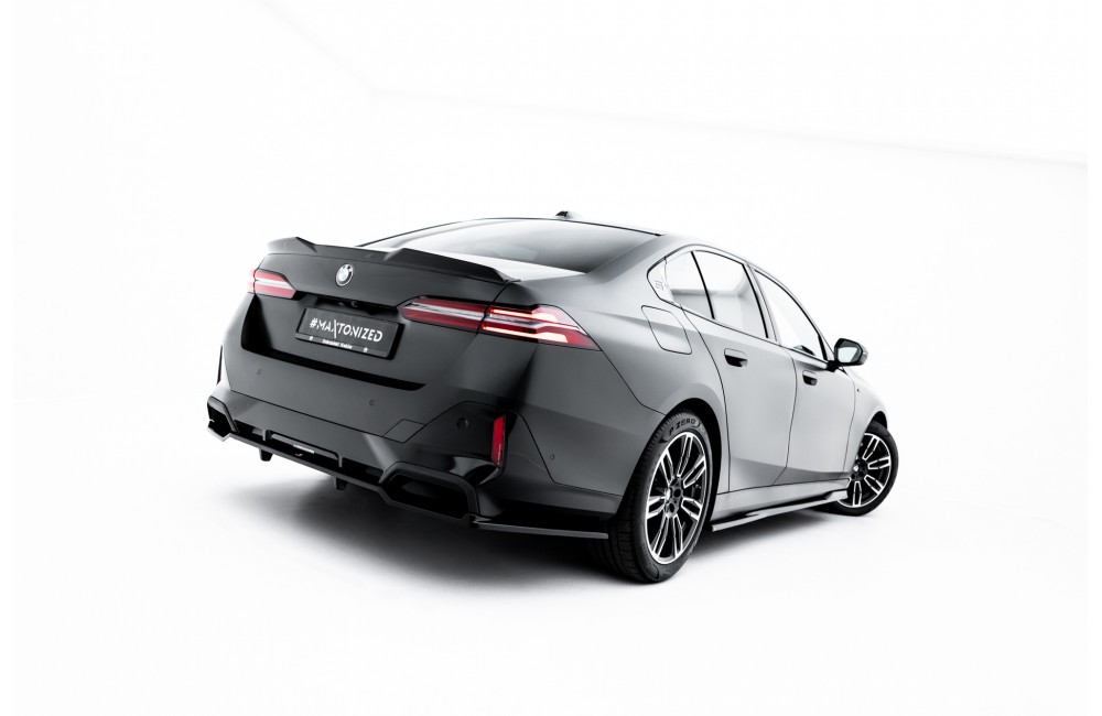 Rear Splitter (with vertical bars) V.2 BMW 5 / i5 M-Pack G60
