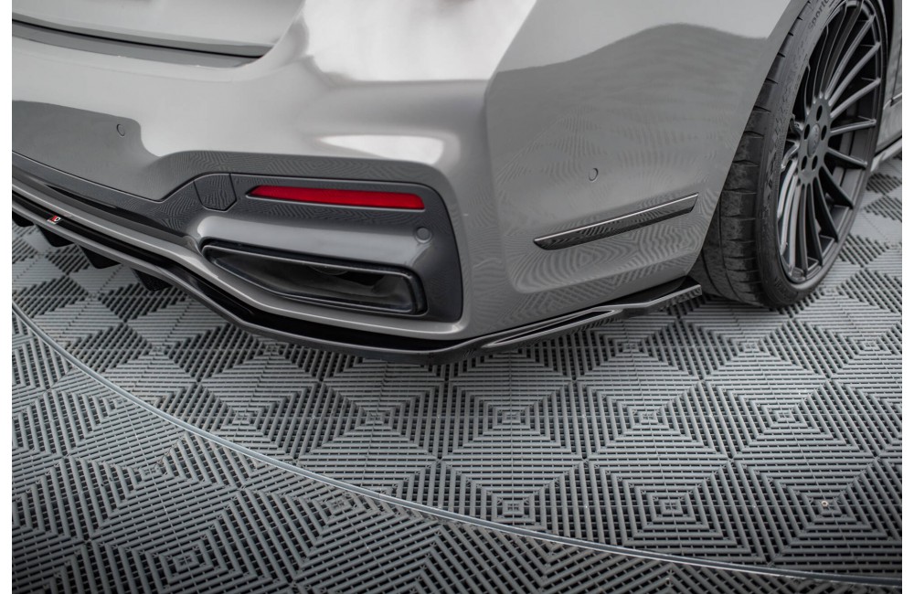 Rear Splitter (with vertical bars) V.2 BMW 7 M-Pack G11 / G12 Facelift