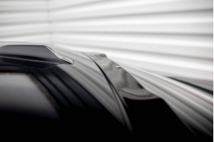 The extension of the rear window BMW 7 M-Pack / M760e / i7 M-Pack G70 The extension of the rear window BMW 7 M-Pack / M760e / i7 M-Pack G70