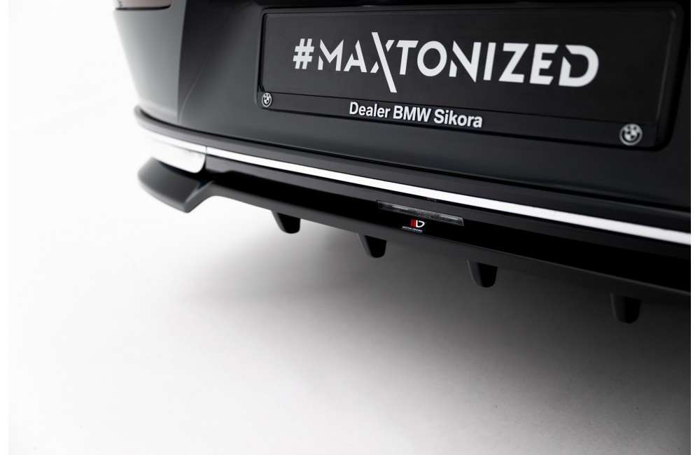 Rear Splitter (with vertical bars) BMW 7 G70