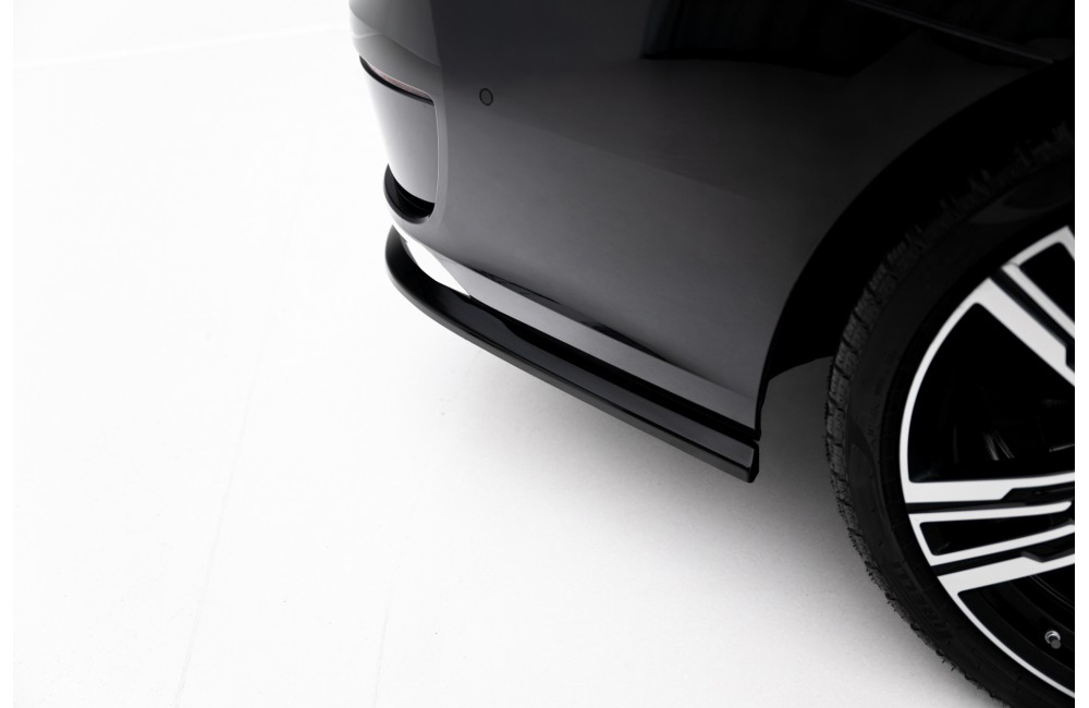 Rear Splitter (with vertical bars) BMW 7 G70