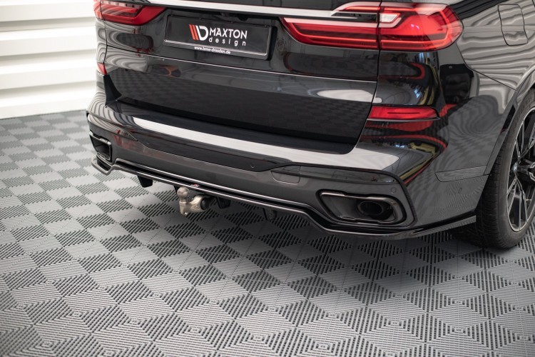 Πίσω Splitter (με κάθετες ράβδους) BMW X7 M-Pack G07