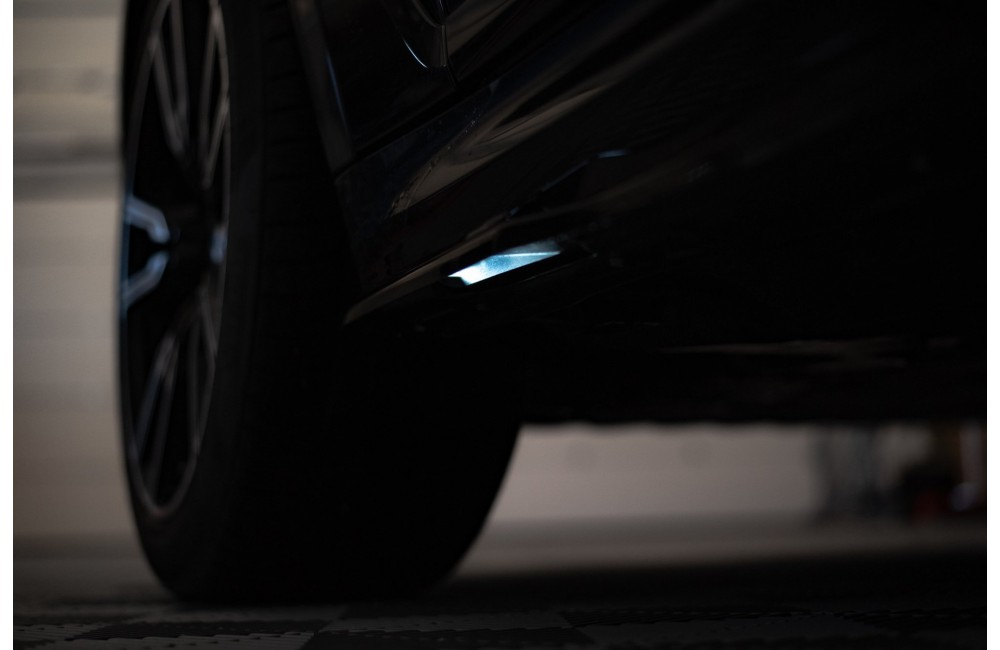 Side Skirts Diffusers BMW X7 M-Pack G07