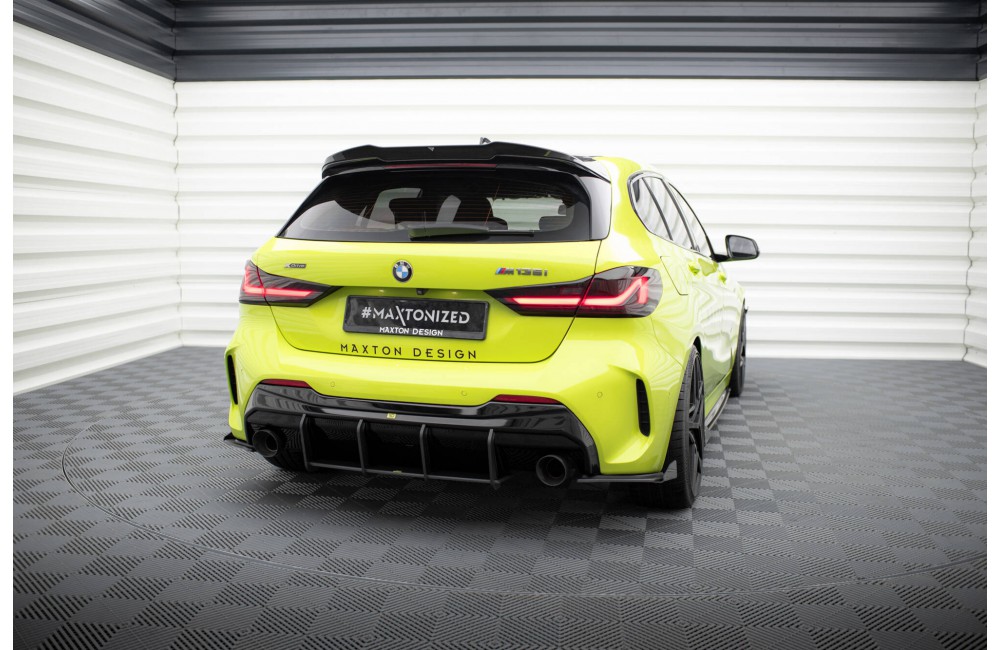Street Pro Rear Side Splitters V.1 + Flaps V.1 BMW 1 F40 M-Pack / M135i - Black + Gloss Flaps Street Pro Rear Side Splitters V.1 + Flaps V.1 BMW 1 F40 M-Pack / M135i - Black + Gloss Flaps