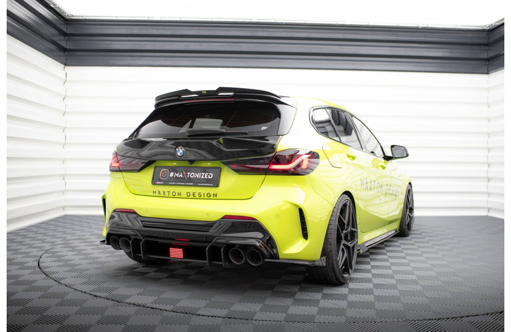 Street Pro Rear Side Splitters V.2 + Flaps V.2 BMW 1 F40 M-Pack / M135i - Black + Gloss Flaps Street Pro Rear Side Splitters V.2 + Flaps V.2 BMW 1 F40 M-Pack / M135i - Black + Gloss Flaps