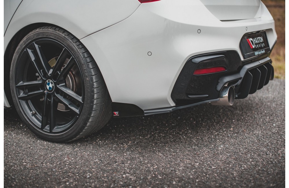 Street Pro Rear Side Splitters V.3 + Flaps for BMW 1 F20 M140i - Black + Gloss Flaps Street Pro Rear Side Splitters V.3 + Flaps for BMW 1 F20 M140i - Black + Gloss Flaps