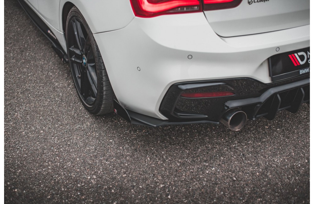 Street Pro Rear Side Splitters V.3 + Flaps for BMW 1 F20 M140i - Black + Gloss Flaps Street Pro Rear Side Splitters V.3 + Flaps for BMW 1 F20 M140i - Black + Gloss Flaps