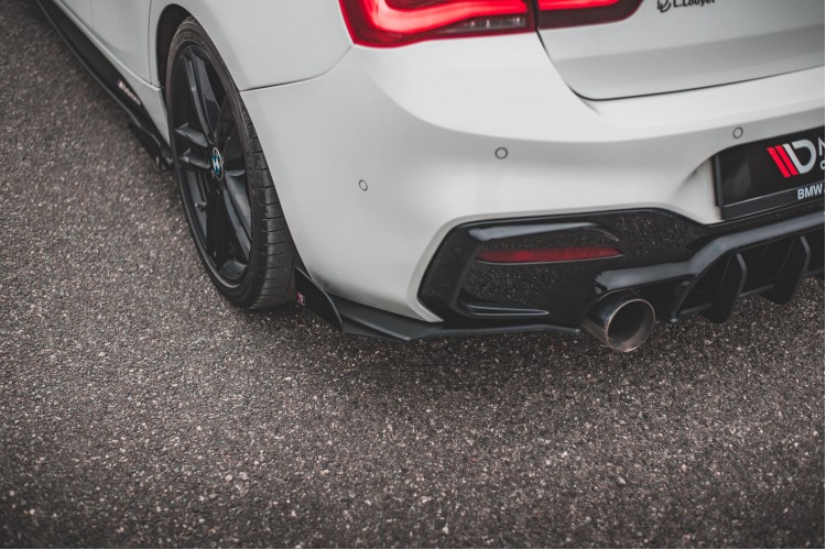 Street Pro Πίσω Πλευρικοί Splitters V.3 + Flaps για BMW 1 F20 M140i