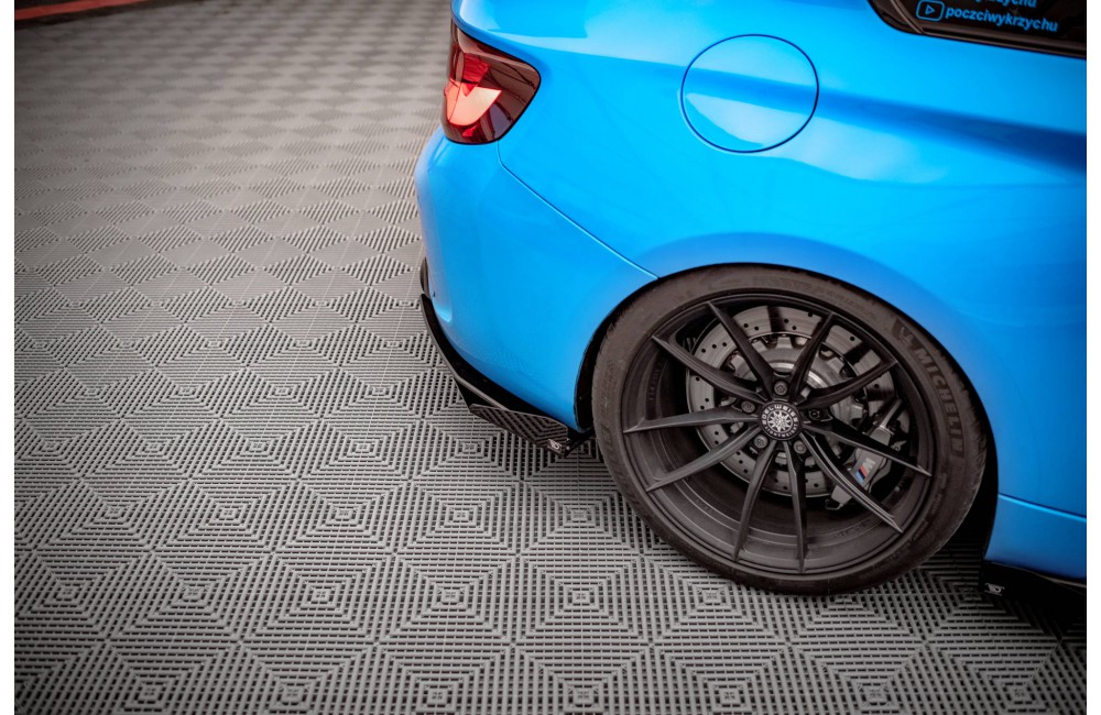 Street Pro Rear Side Splitters + Flaps BMW M2 F87 - Black + Gloss Flaps
