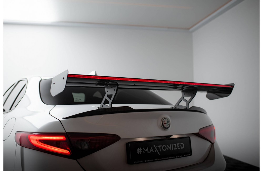 Carbon Spoiler + LED Alfa Romeo Giulia Quadrifoglio