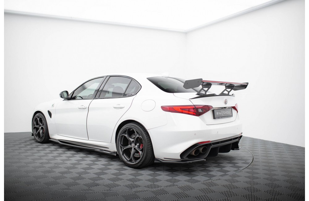 Carbon Spoiler + LED Alfa Romeo Giulia Quadrifoglio