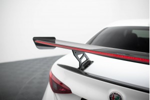 Carbon Spoiler + LED Alfa Romeo Giulia Quadrifoglio