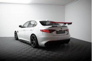 Carbon Spoiler + LED Alfa Romeo Giulia Quadrifoglio