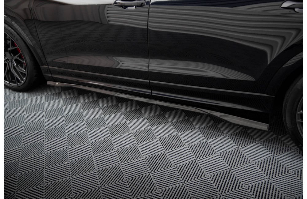 Prepreg Carbon Fiber Side Skirts Audi RSQ8 Mk1 Prepreg Carbon Fiber Side Skirts Audi RSQ8 Mk1