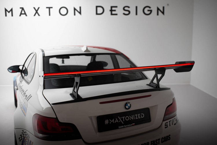 Carbon Αεροτομή Με Εσωτερικές Βάσεις Uprights V.1 + LED BMW 1 M E82